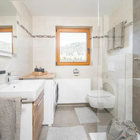 Mountain Base * Fieberbrunn